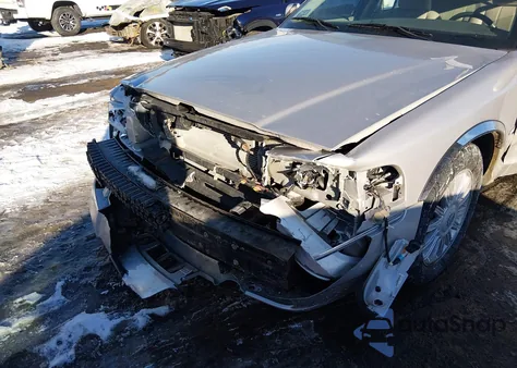 2009 Mercury Grand Marquis Ls (Fleet Only) z USA, uszkodzony, nr VIN 2MEHM75V59X621767